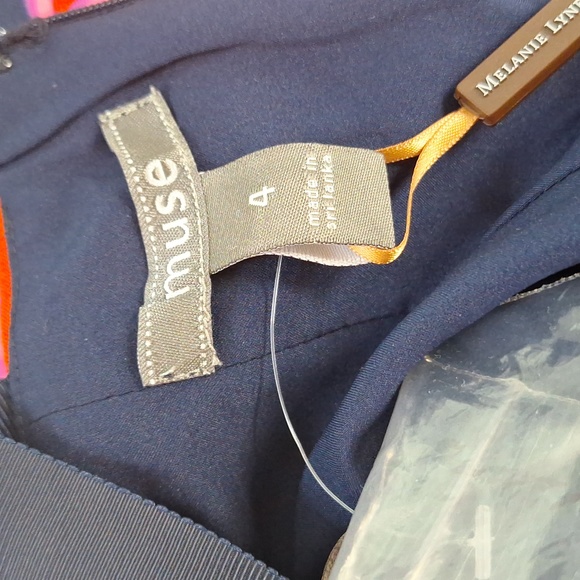 NWT Melanie Lyne Muse Halter Colorful Dress 4 - Picture 6 of 8